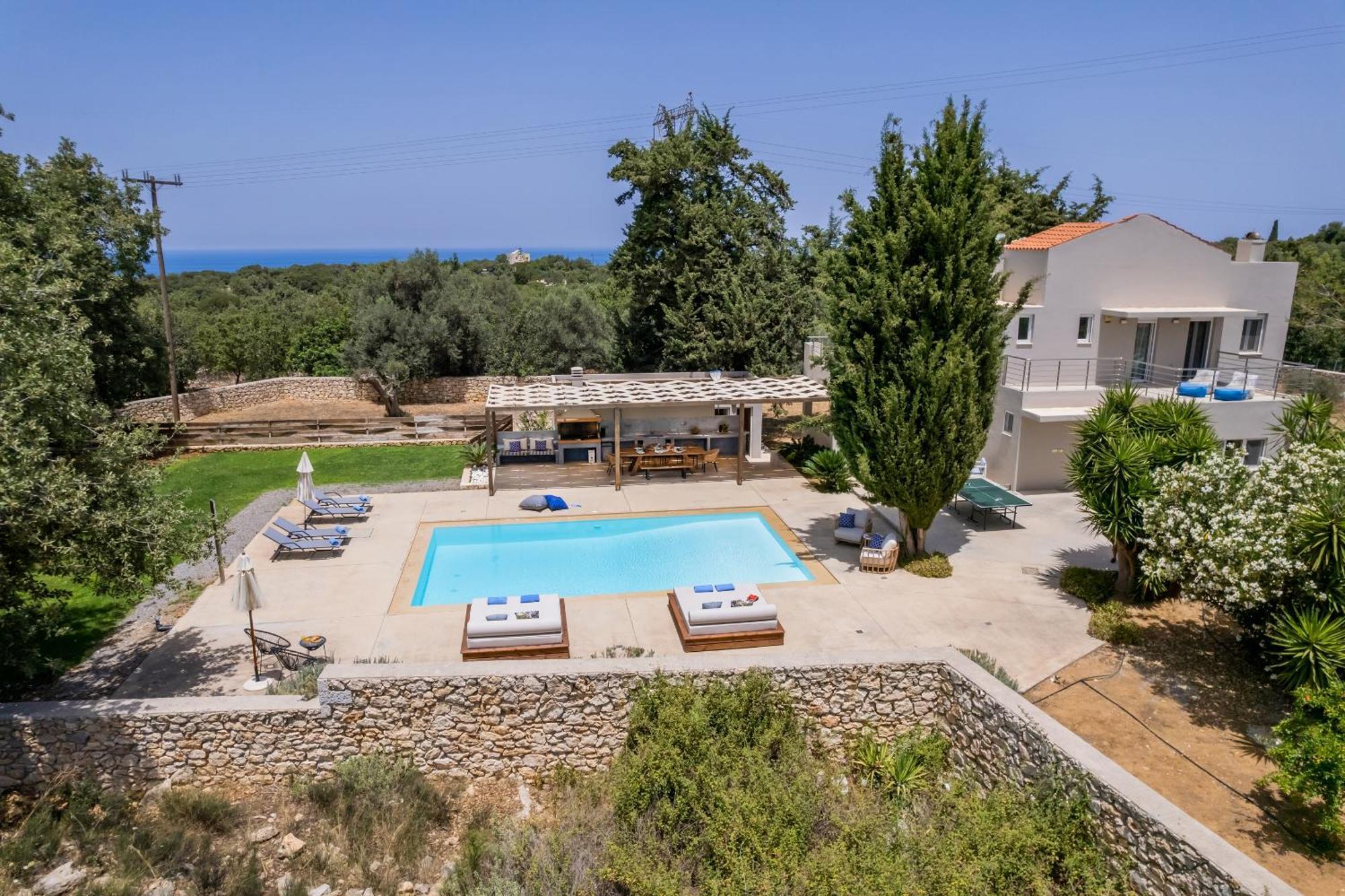 Villa Ellie - Heated Pool, Playground, Garden & Bbq! Vederoi ภายนอก รูปภาพ