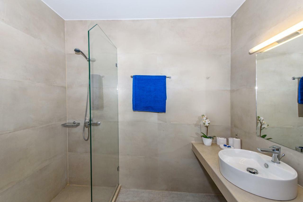 Villa Ellie - Heated Pool, Playground, Garden & Bbq! Vederoi ภายนอก รูปภาพ